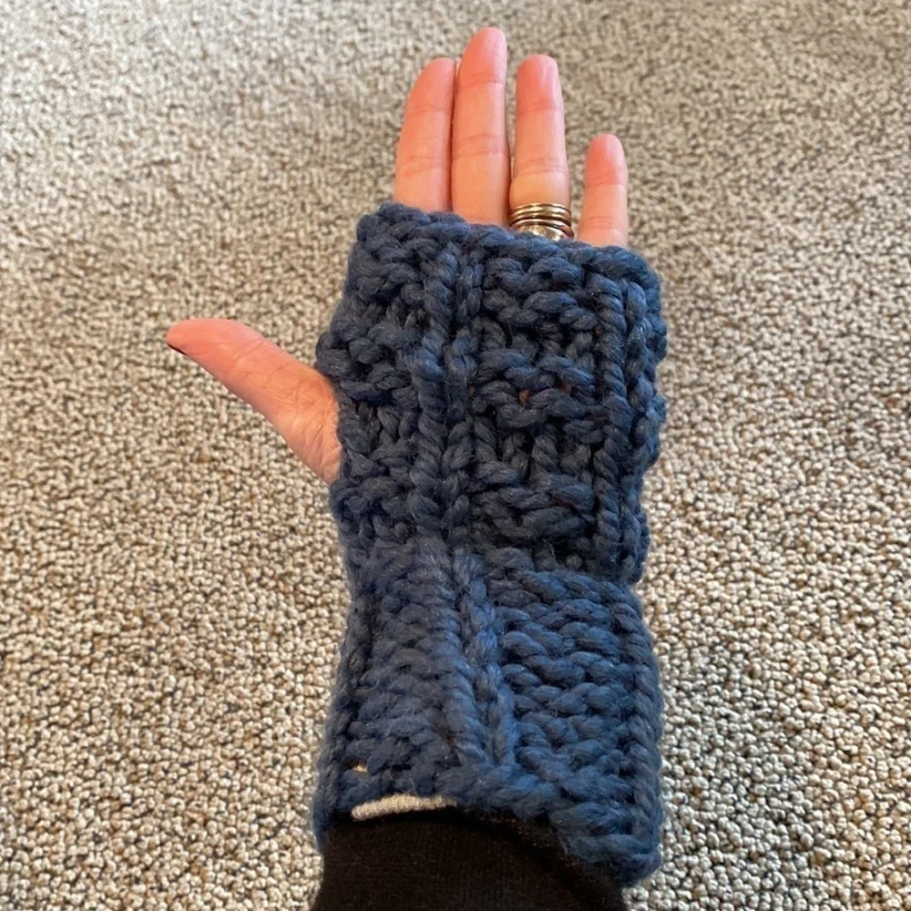 NWOT Fingerless Hand Knit Navy Blue Gloves